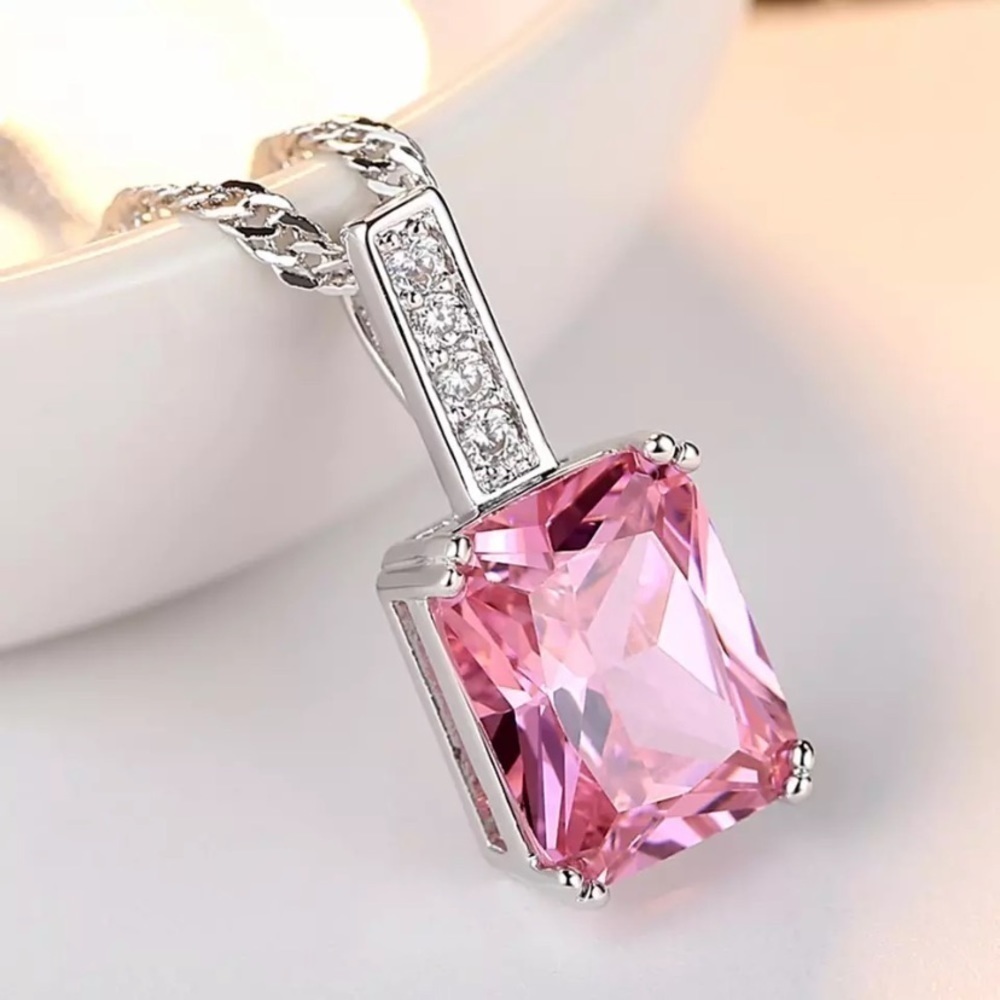 Fashion jewelry necklace